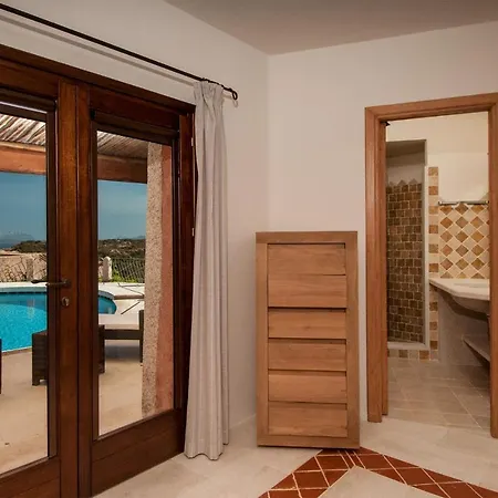 In Arzachena 31407 Daire